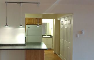 1 Bed 1 Bath Condo in Central Boulder- Available October 13th!