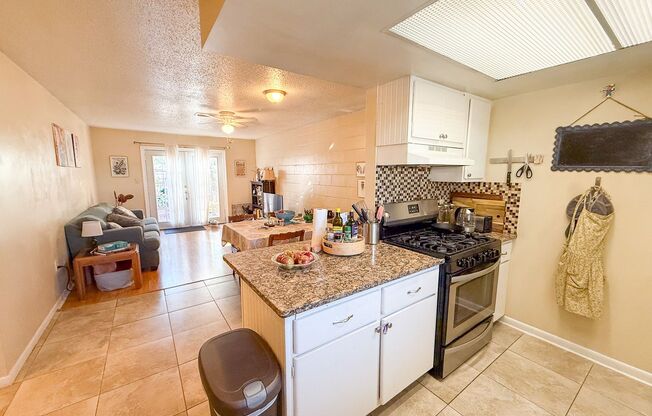 422 SE 8th Street Unit D - Pet Friendly