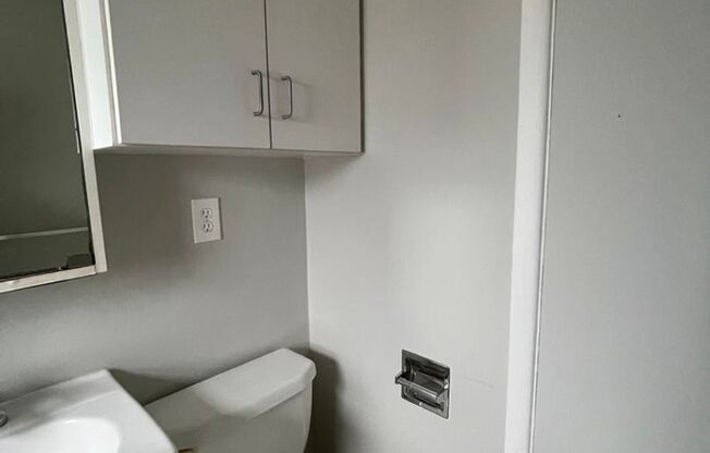 1 bed, 1 bath, $595