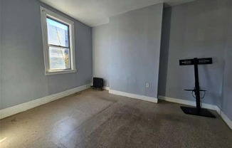 5 beds, 1 bath, 1,300 sqft, $4,295, Unit 3