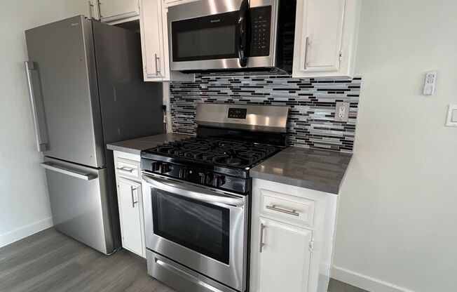 1 bed, 1 bath, 900 sqft, $2,173, Unit 271-15