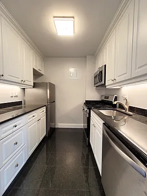 Studio, 1 bath, $4,595, Unit 2028