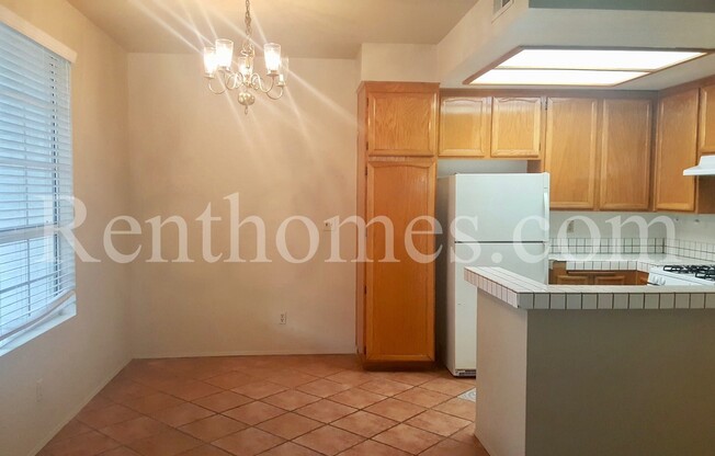 Mira Mesa, 11530 Caminito La Bar #121- Light and Bright Lower Corner Unit