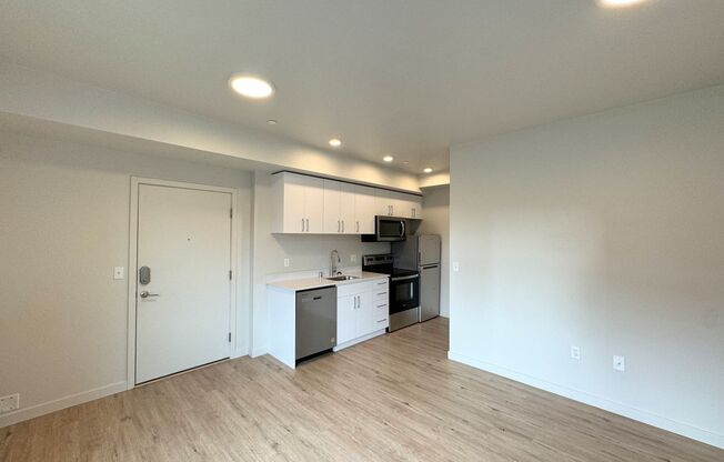 1 bed, 1 bath, 450 sqft, $1,197, Unit 02