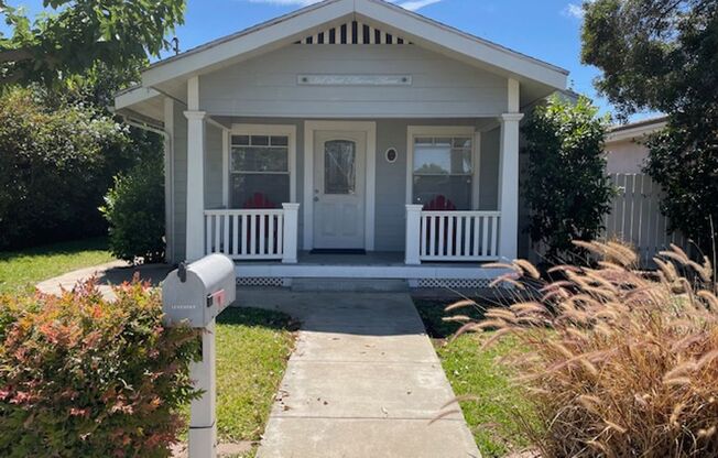 2 bedroom 1 bath Brea $3200