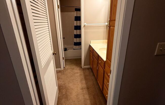 1 bed, 1 bath, 615 sqft, $839, Unit 246