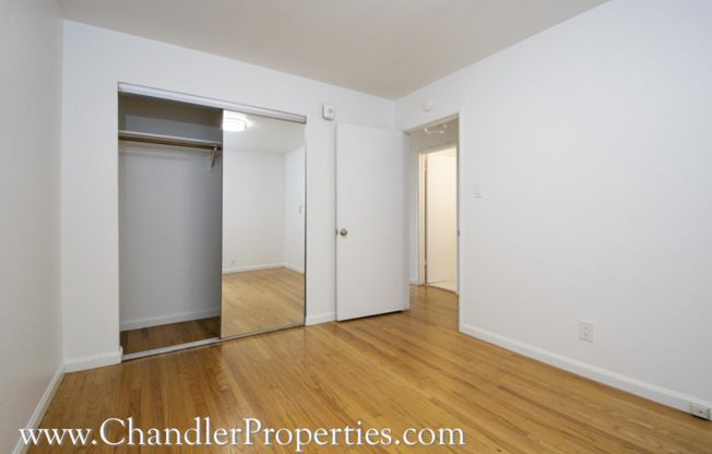 525 Cole Street Apt