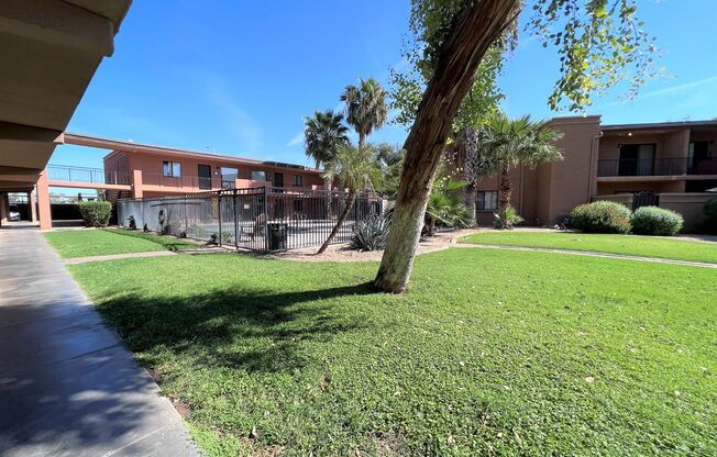 ***MOVE IN SPECIAL**Prime Location in Scottsdale - Remodeled 3-Bedroom Condo at Copper Rock! Great Price!  3 BEDROOM SCOTTSDALE CONDO W POOLS