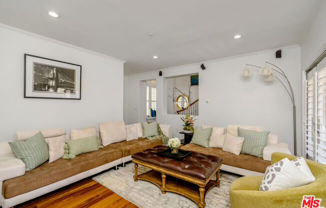 5734 S CELEDON CRK