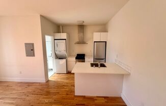 1 bed, 1 bath, 500 sqft, $1,800, Unit 08