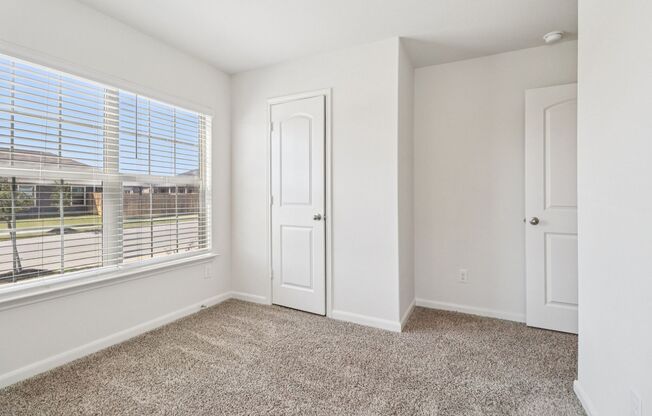 3 beds, 2 baths, 1,572 sqft, $1,945, Unit 612 Trinity Trl