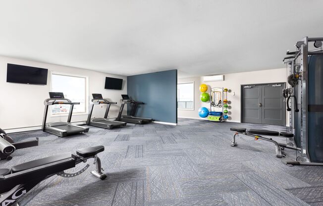 2 beds, 2 baths, 1,070 sqft, $1,365, Unit 226