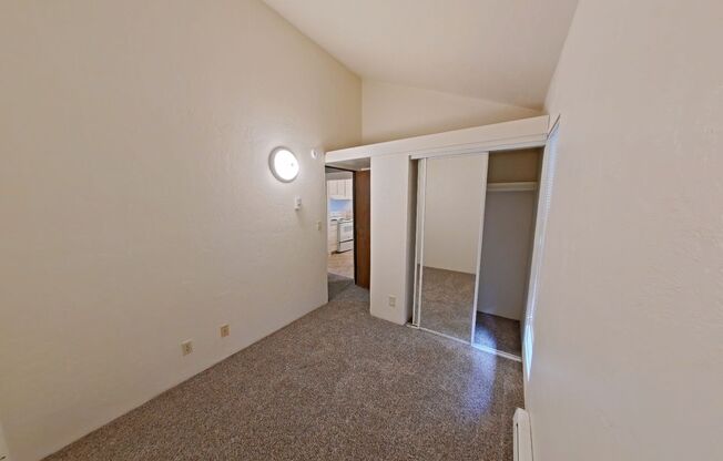 3 beds, 2 baths, $1,450, Unit 7