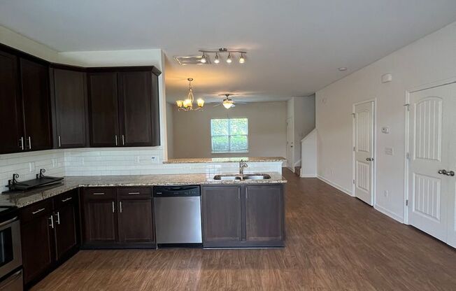 3 beds, 2.5 baths, 1,636 sqft, $1,850, Unit Unit F