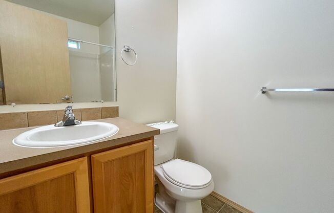 2 beds, 2.5 baths, 1,150 sqft, $1,595, Unit 3752-104