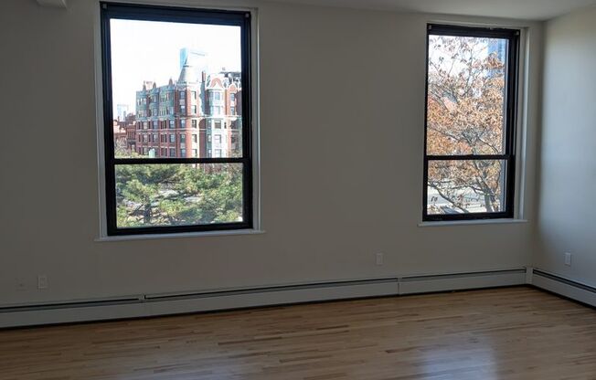 2 beds, 2 baths, $3,780, Unit 4A