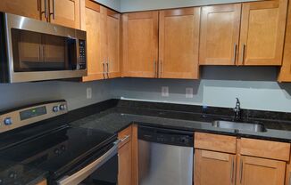 2 beds, 2 baths, $3,200, Unit (#521)