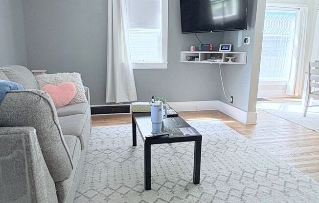 616 S 32nd Ave - Beautiful Home!