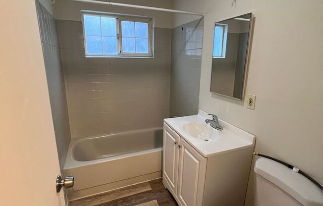 2 beds, 1 bath, $2,395