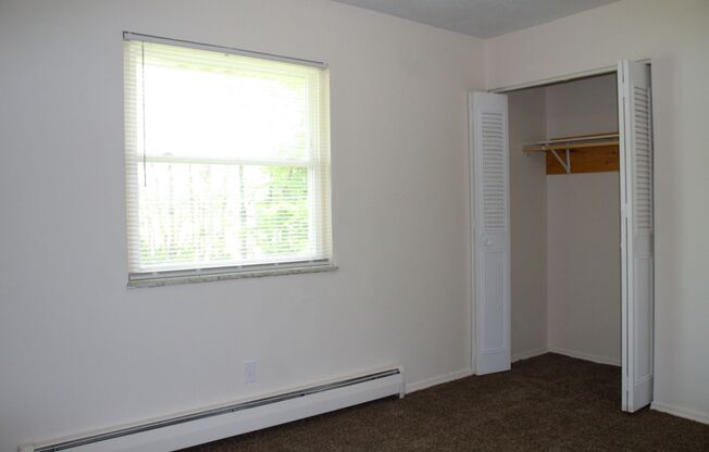 1 bed, 1 bath, 634 sqft, $690, Unit LeParc-121