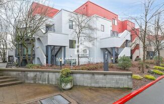 Spacious Riverfront Condo- Beautiful Condo w/River View from Bedroom! Parking Included!