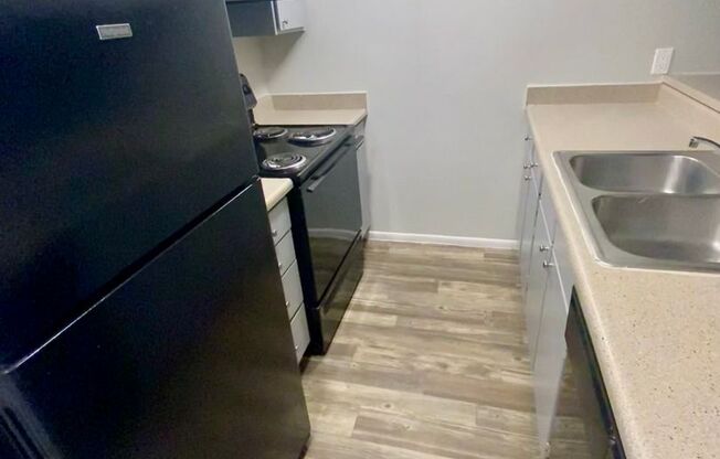 1 bed, 1 bath, 575 sqft, $944, Unit 115