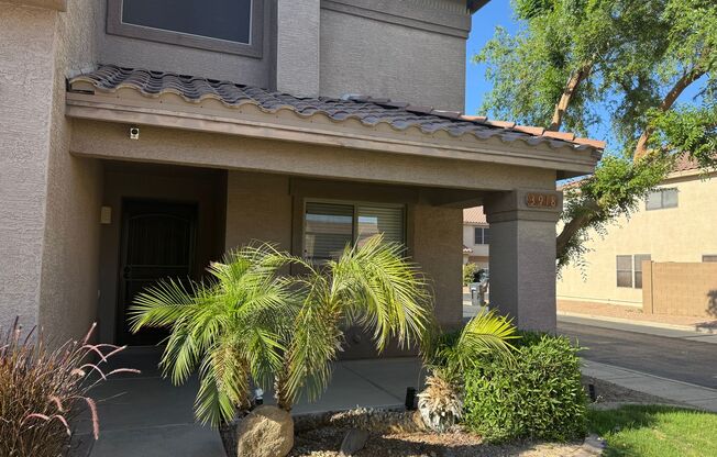 3 BEDROOM HOME IN S CHANDLER