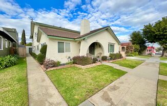 Newly Remodeled Lower Level 2 Bedroom 2 Bathroom Spacious Unit