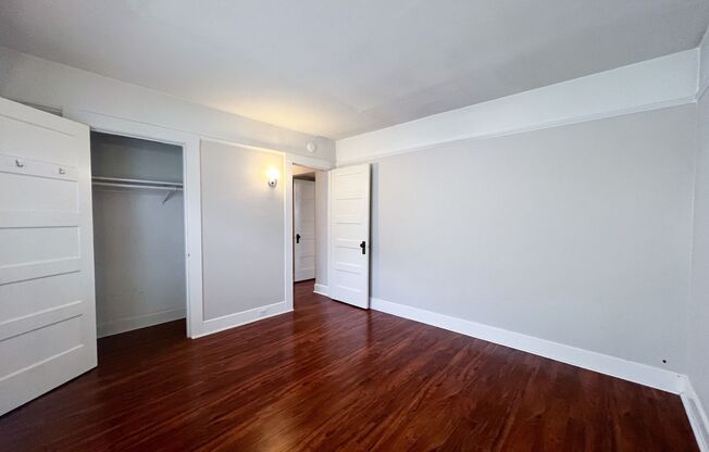 2 beds, 1 bath, $2,295