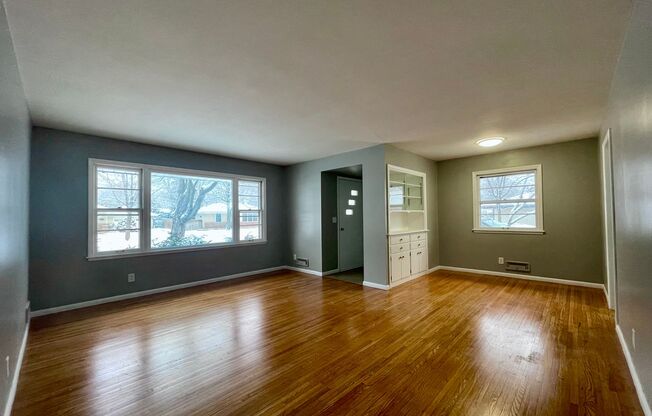 Spectacular 4 Bedroom 2 Bathroom Single Family Home in Brooklyn Center!