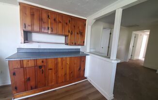 2 beds, 1 bath, $1,050