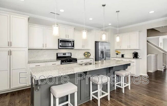 551 GRAND CENTRAL STA