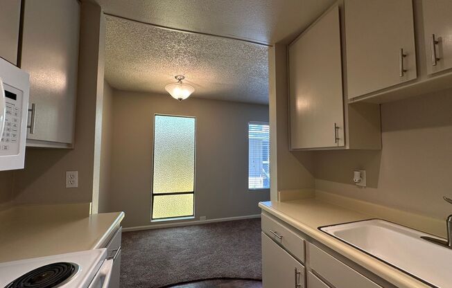 Near Everything, All Amenities!  1616 Q Street, Camellia Court Apartments