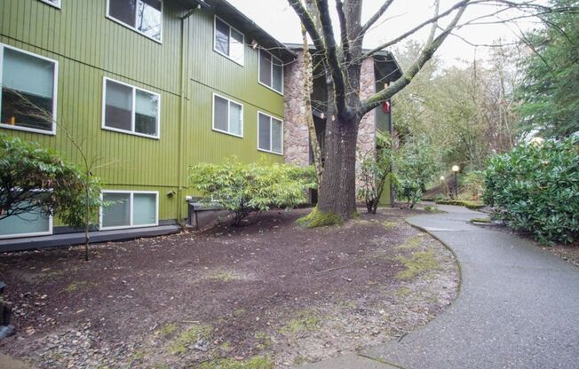 2 beds, 1 bath, $1,465, Unit 3942