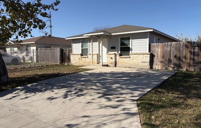 3 bedroom, 2 bath with no carpet in a cul-de-sac street!