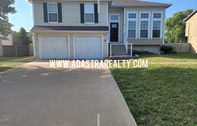 Spacious and Beautiful Gardner Home-Available in MAY!!!