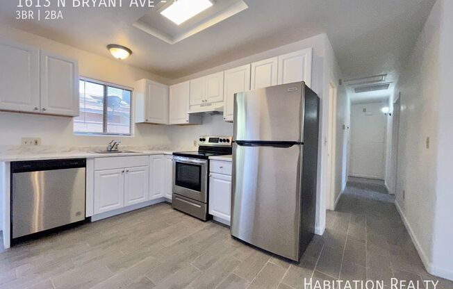 1613 N BRYANT AVE