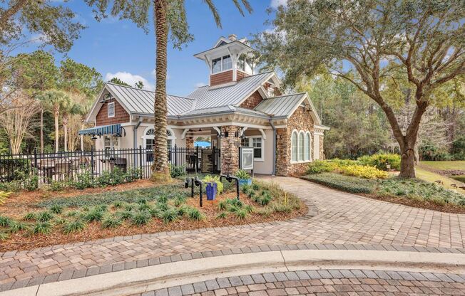 2 beds, 2 baths, $1,625, Unit Unit 1006