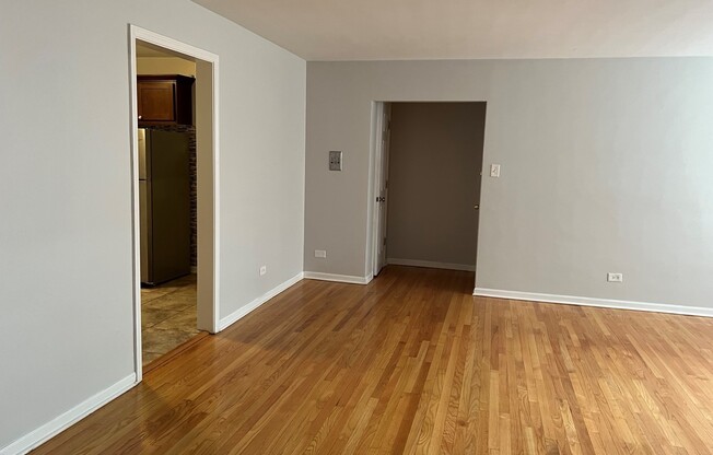 2609 W FITCH AVE