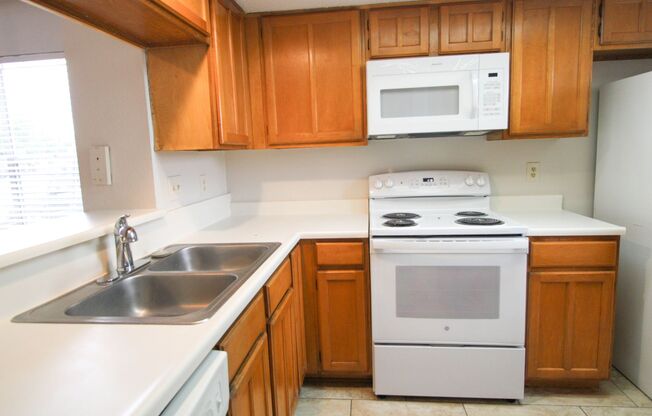 945 Schertz Parkway- Unit 4
