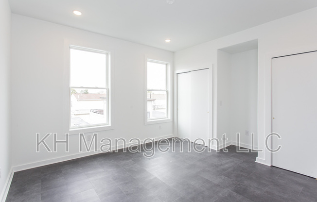 1154 S SYDENHAM ST