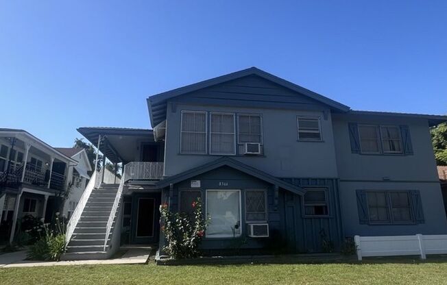 8366 Sargent Ave