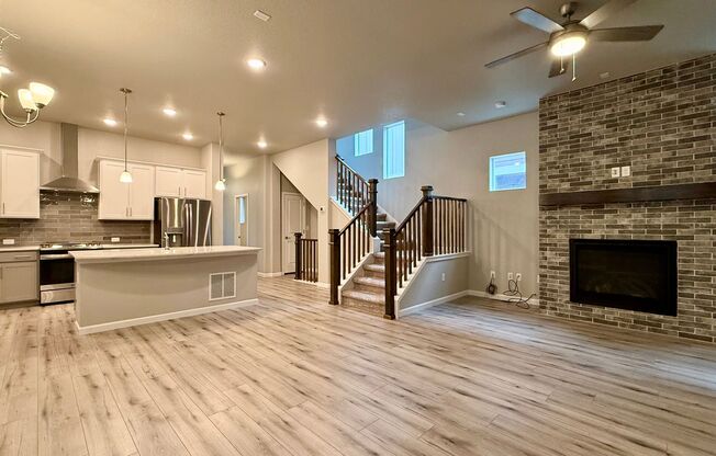 Modern Single-Family Home in Desirable Gold Hill Mesa — Built in 2021