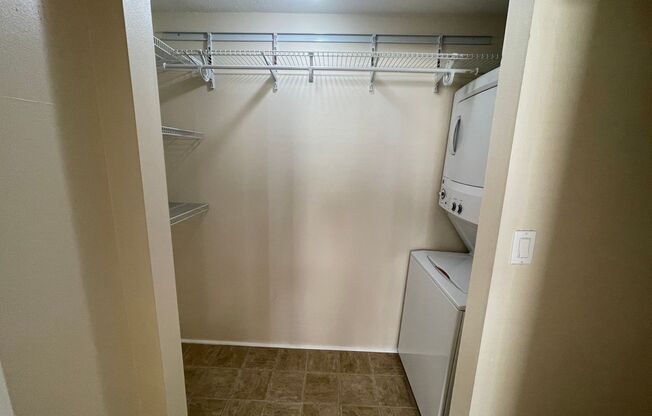 1 bed, 1 bath, $1,800, Unit 202