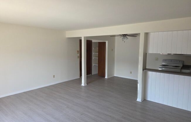 1393 Meadowcreek Dr.