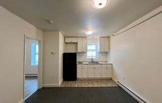 1 bed, 1 bath, 319 sqft, $1,495, Unit Unit 4