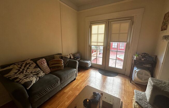 442 8th Street