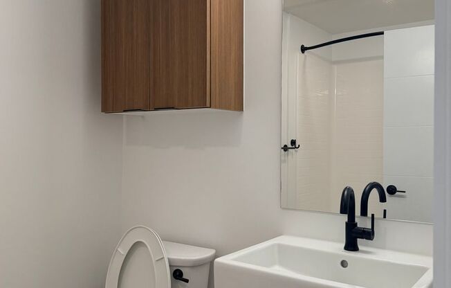 Studio, 1 bath, 422 sqft, $2,195, Unit 608