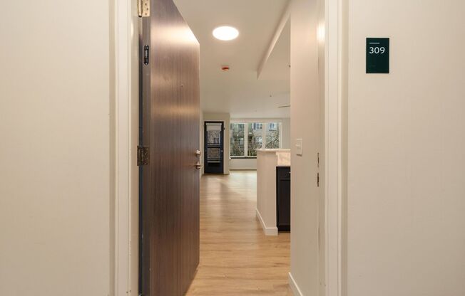 1 bed, 1 bath, 634 sqft, $2,345, Unit 309