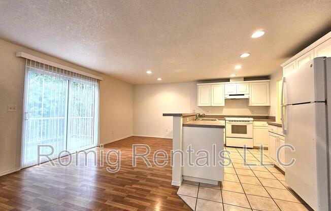 9703 NE TENNY CRK DR